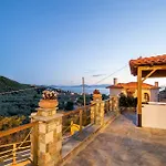 Vilă μariza's Escape