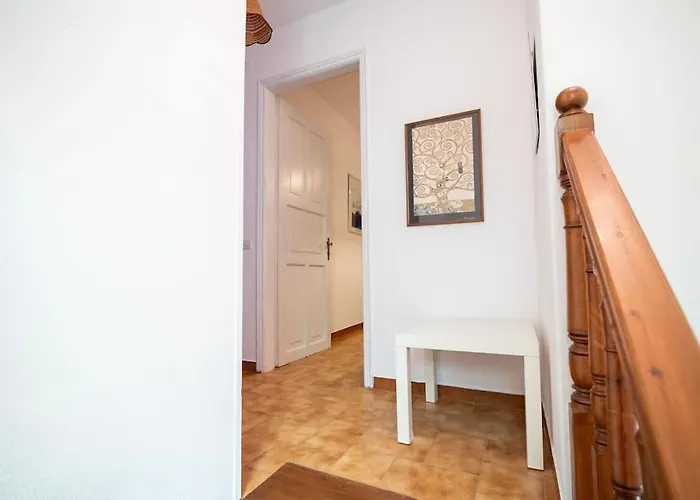 μariza's Escape * Άφησσος